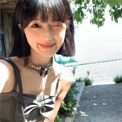 那女孩真帅